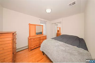 130 Tuella Avenue, Elmwood Park, NJ 07407 - Photo 11