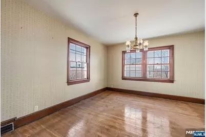 164 Chestnut Street, Garfield, NJ 07026 - Photo 5