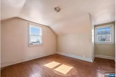 164 Chestnut Street, Garfield, NJ 07026 - Photo 17