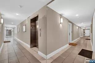 974 Summit Ave 401, Jersey City, NJ 07307 - Photo 5