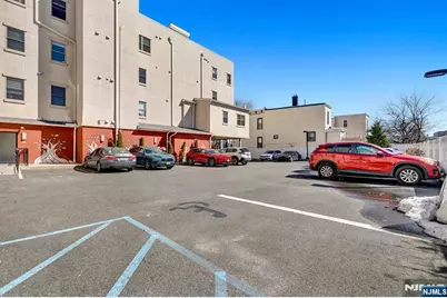 974 Summit Avenue 401 #401, Jersey City, NJ 07307 - Photo 45