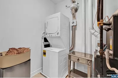 974 Summit Avenue 401 #401, Jersey City, NJ 07307 - Photo 35