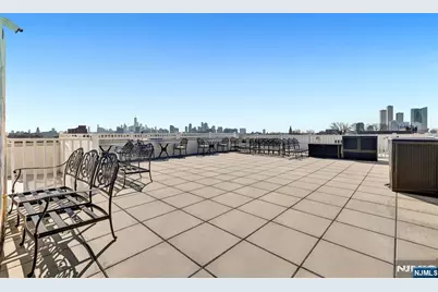 974 Summit Avenue 401 #401, Jersey City, NJ 07307 - Photo 39