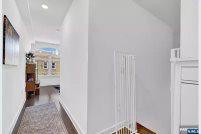 974 Summit Avenue 401 #401, Jersey City, NJ 07307 - Photo 29