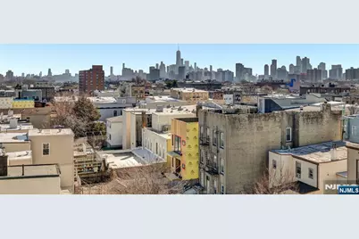 974 Summit Avenue 401 #401, Jersey City, NJ 07307 - Photo 41