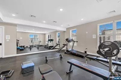 974 Summit Avenue 401 #401, Jersey City, NJ 07307 - Photo 37