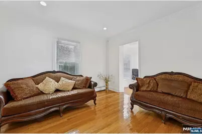 73 Fairview Avenue, Teaneck Township, NJ 07666 - Photo 11