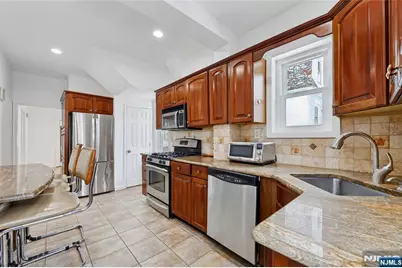 73 Fairview Avenue, Teaneck Township, NJ 07666 - Photo 15