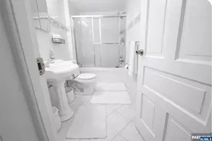 25 Hazelton St, Ridgefield Park, NJ 07660 - Photo 3