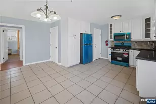 19 Woodward St, Saddle Brook Township, NJ 07663 - Photo 21