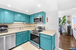 2005 Harmon Cove Tower, Secaucus, NJ 07094 - Photo 11