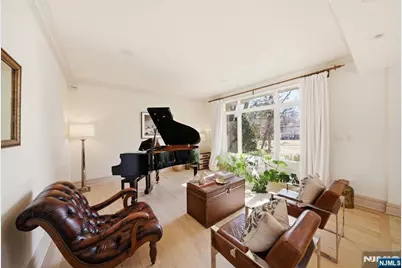 61 Essex Drive, Tenafly, NJ 07670 - Photo 7