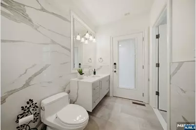 61 Essex Drive, Tenafly, NJ 07670 - Photo 9