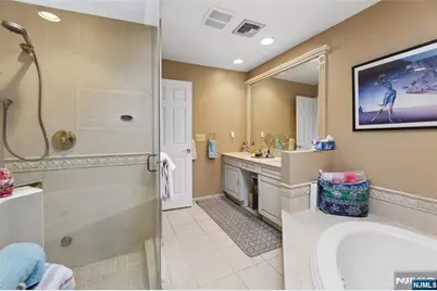 7 Valen, Franklin Lakes, NJ 07417 - Photo 21