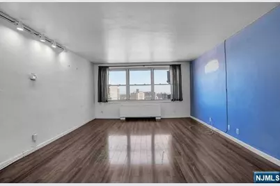 2100 Linwood Avenue 15P #15P, Fort Lee, NJ 07024 - Photo 9