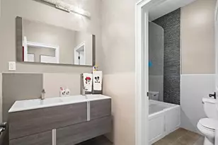 56 Lilac Ln, Paramus, NJ 07652 - Photo 21