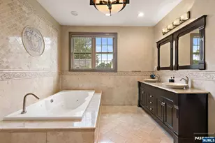 56 Lilac Ln, Paramus, NJ 07652 - Photo 15