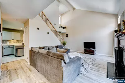 5 Sugar Maple Lane, Hamburg, NJ 07419 - Photo 9