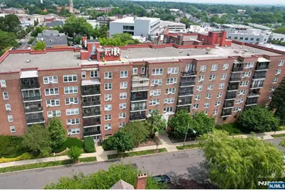 5 Roosevelt Place 2B #2B, Montclair, NJ 07042 - Photo 11