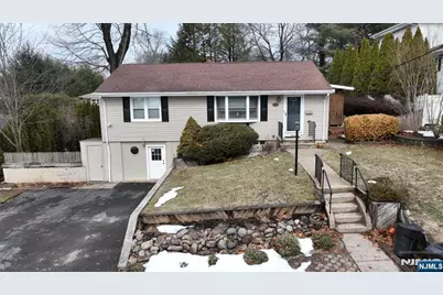 888 Edison Street, Washington Township, NJ 07676 - Photo 25