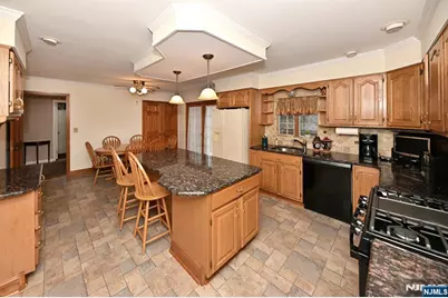 888 Edison Street, Washington Township, NJ 07676 - Photo 5