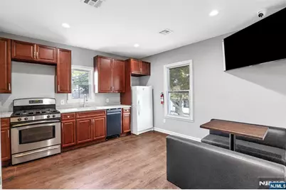 541 Union Avenue 2 #2, Paterson, NJ 07522 - Photo 9