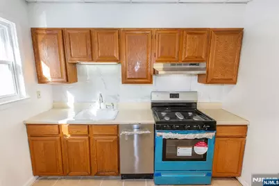 479 Centre Street, Nutley, NJ 07110 - Photo 9