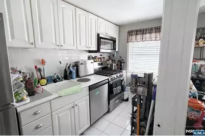 118 Darwin Avenue 30 #30, Rutherford, NJ 07070 - Photo 3