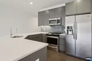 1 Executive Dr 615, Fort Lee, NJ 07024 - Photo 9