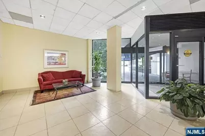 1055 River Road 814 #814, Edgewater, NJ 07020 - Photo 3