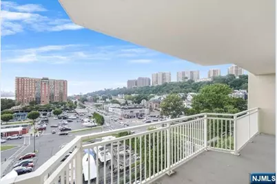 1055 River Road 814 #814, Edgewater, NJ 07020 - Photo 19