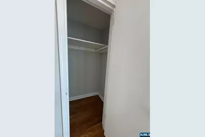 294-308 Terrace Avenue 296B #296b, Hasbrouck Heights, NJ 07604 - Photo 3