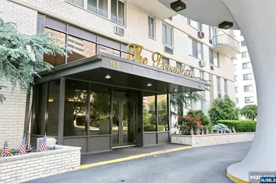 160 Overlook Avenue 2D #2D, Hackensack, NJ 07601 - Photo 3