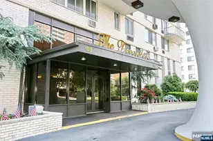 160 Overlook Ave 2D, Hackensack, NJ 07601 - Photo 3