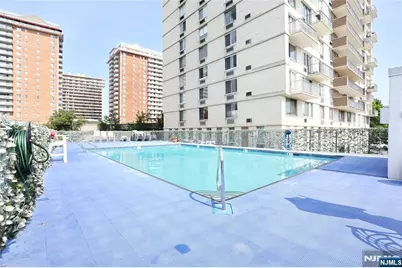 160 Overlook Avenue 2D #2D, Hackensack, NJ 07601 - Photo 27