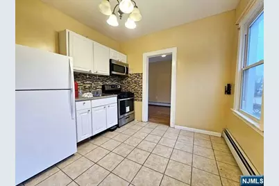 59 Robinson Street 1R #1R, Teaneck Township, NJ 07666 - Photo 3