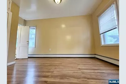 59 Robinson Street 1R #1R, Teaneck Township, NJ 07666 - Photo 5