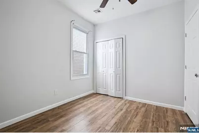 750 S 17th Street, Newark, NJ 07103 - Photo 19