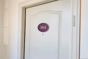 3104 Rio Vista Dr 3104, Mahwah, NJ 07430 - Photo 3