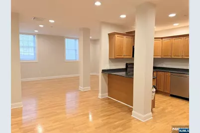 3104 Rio Vista Drive 3104 #3104, Mahwah, NJ 07430 - Photo 5