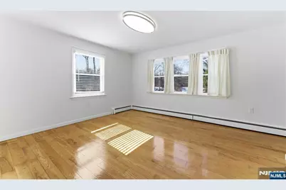 549 Ewing Avenue, Franklin Lakes, NJ 07417 - Photo 7