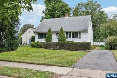 488 Berkshire Road, Ridgewood, NJ 07450 - Photo 3