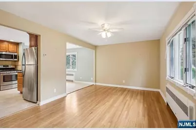 488 Berkshire Road, Ridgewood, NJ 07450 - Photo 13