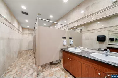 2053 Lemoine, Fort Lee, NJ 07024 - Photo 15