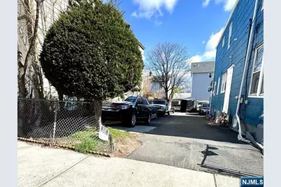 100 Hammond Avenue, Passaic, NJ 07055 - Photo 3