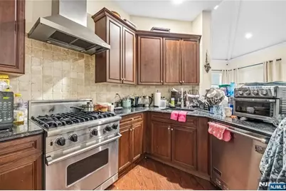 1310 The Plaza 1310 #1310, Tenafly, NJ 07670 - Photo 17