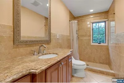 506 Sunderland Road, Teaneck Township, NJ 07666 - Photo 17