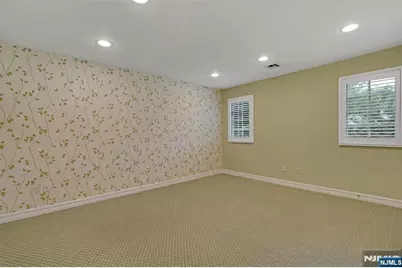 506 Sunderland Road, Teaneck Township, NJ 07666 - Photo 29