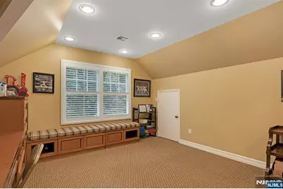506 Sunderland Road, Teaneck Township, NJ 07666 - Photo 31