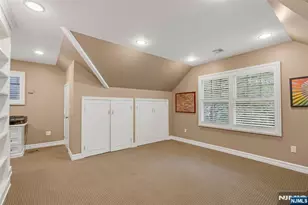 506 Sunderland Rd, Teaneck Township, NJ 07666 - Photo 25